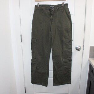 3/$30‎ Hot Topic Green Cargo Pants Size 9